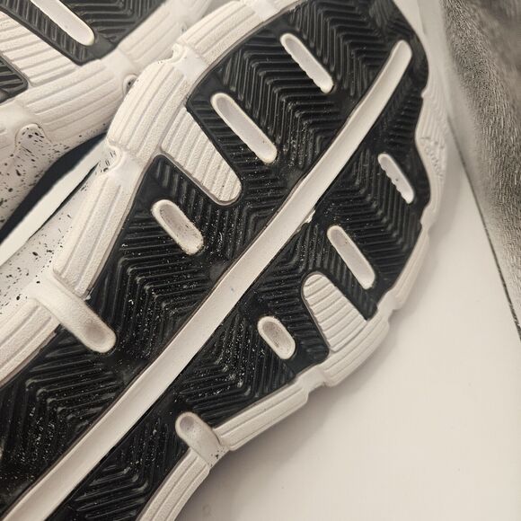 Adidas CrazyQuick Black And White Basketball Shoe 18‎ US Mens \